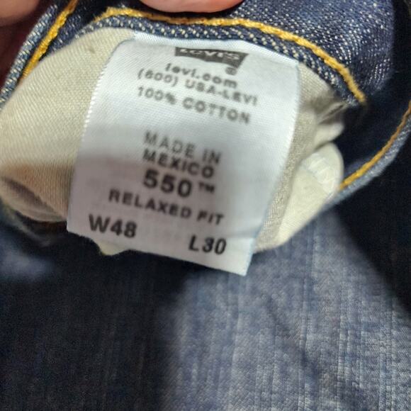 LEVIS EUC MENS SZ 48 x 30. 550  DENIM RELAXED FIT JEANS - Picture 5 of 12